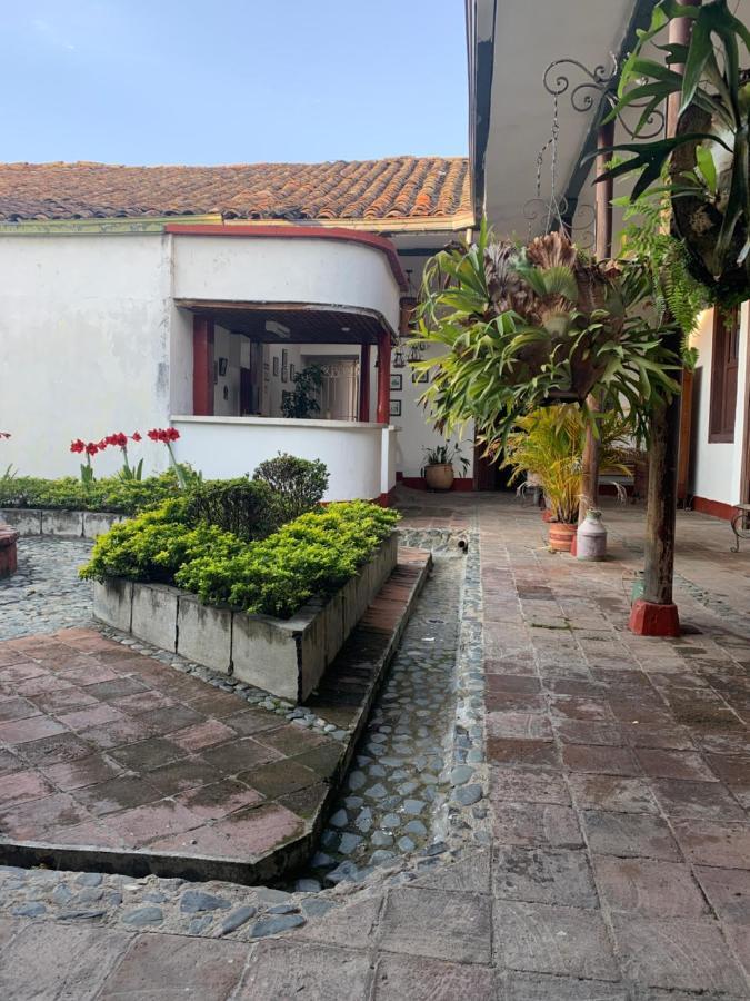 Hotel Casa Antigua Buga Extérieur photo
