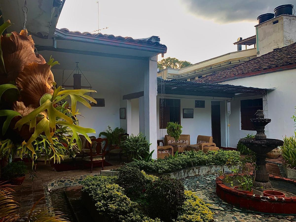 Hotel Casa Antigua Buga Extérieur photo