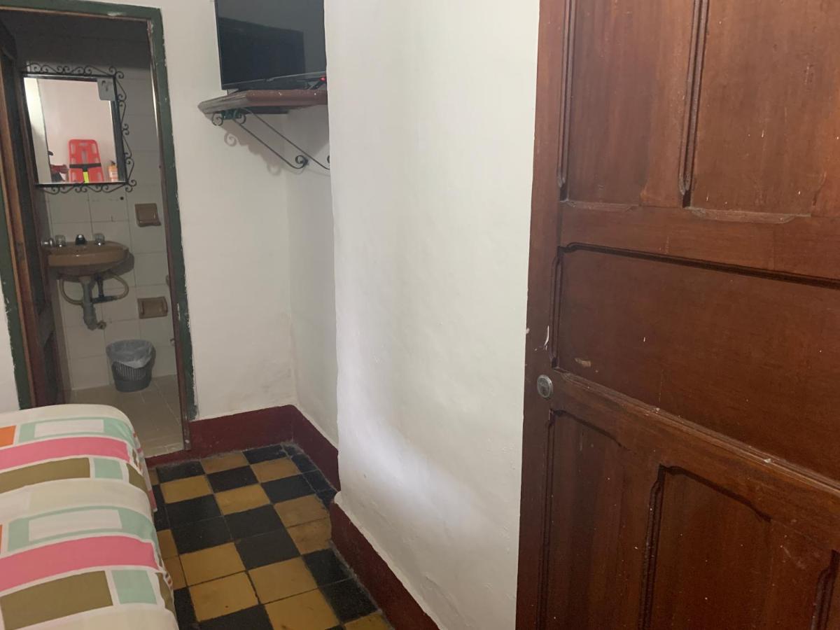 Hotel Casa Antigua Buga Extérieur photo
