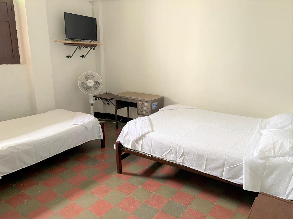 Hotel Casa Antigua Buga Chambre photo