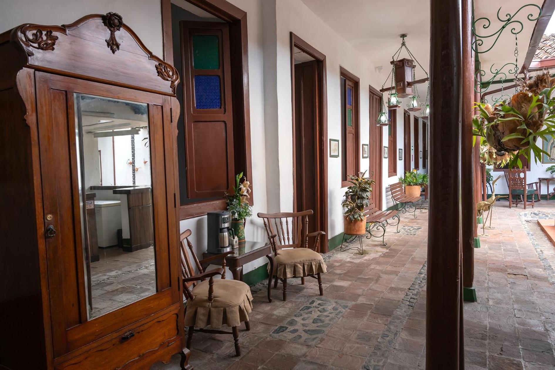 Hotel Casa Antigua Buga Extérieur photo